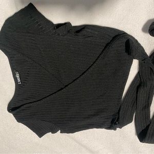 Beautiful cross tie top